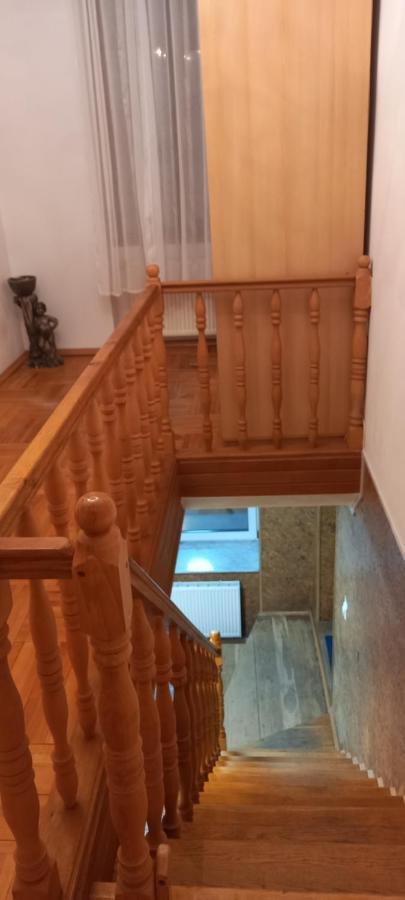 Двох Рівневі Апартаменти В Центрі 리비프 외부 사진